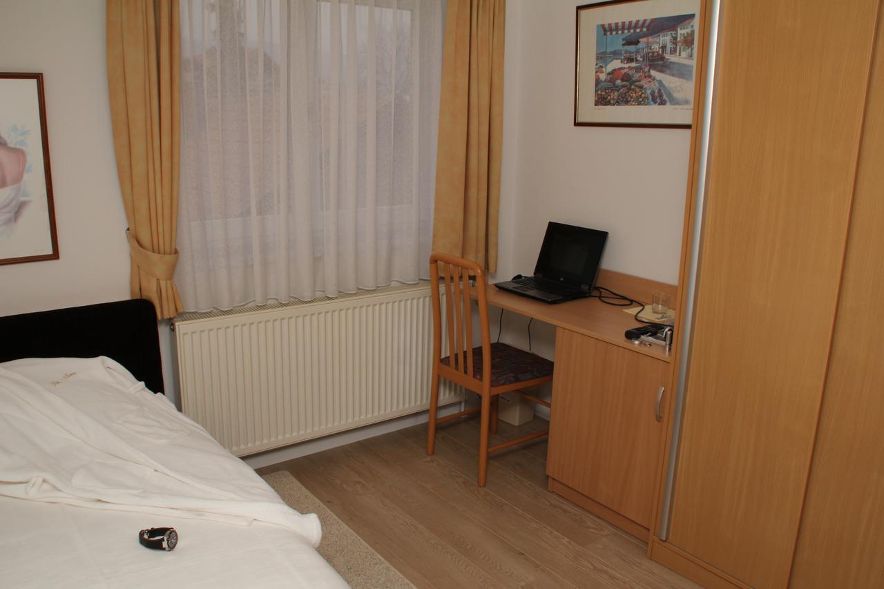 Hotel Vila Tina Zagreb Luaran gambar