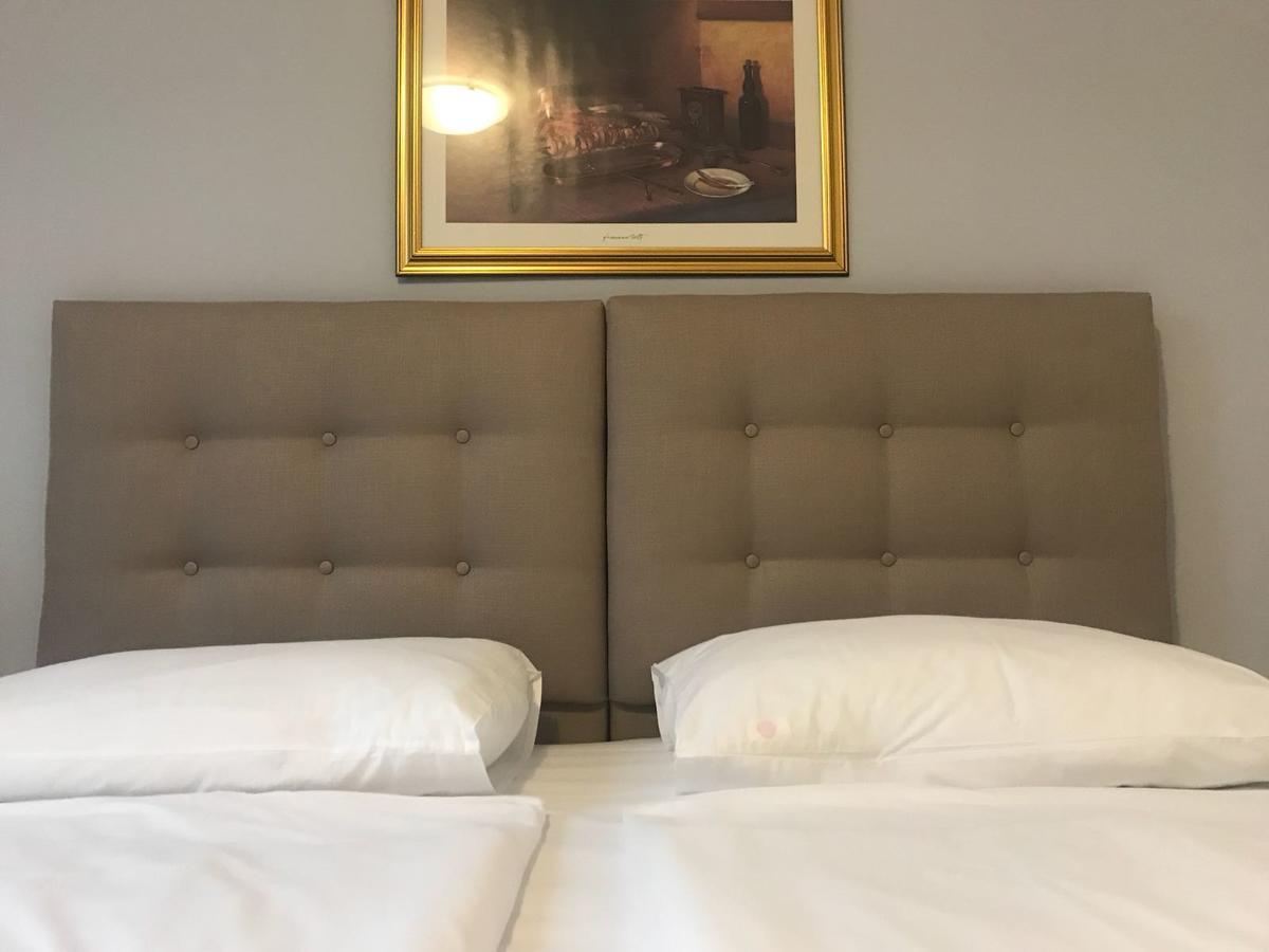 Hotel Vila Tina Zagreb Luaran gambar