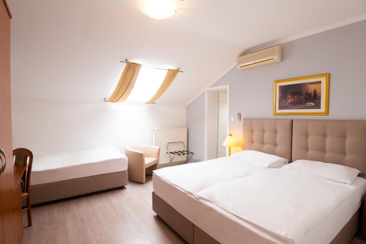Hotel Vila Tina Zagreb Luaran gambar