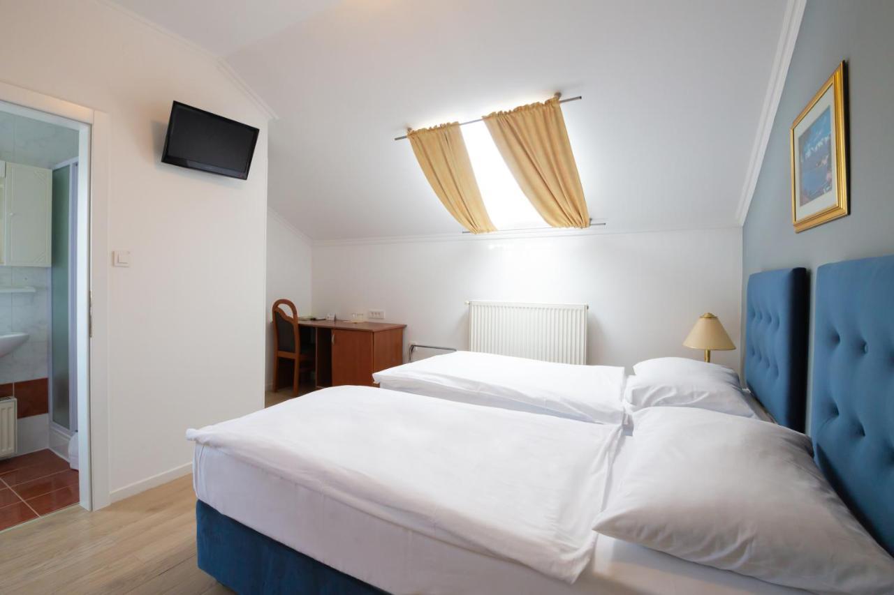 Hotel Vila Tina Zagreb Luaran gambar