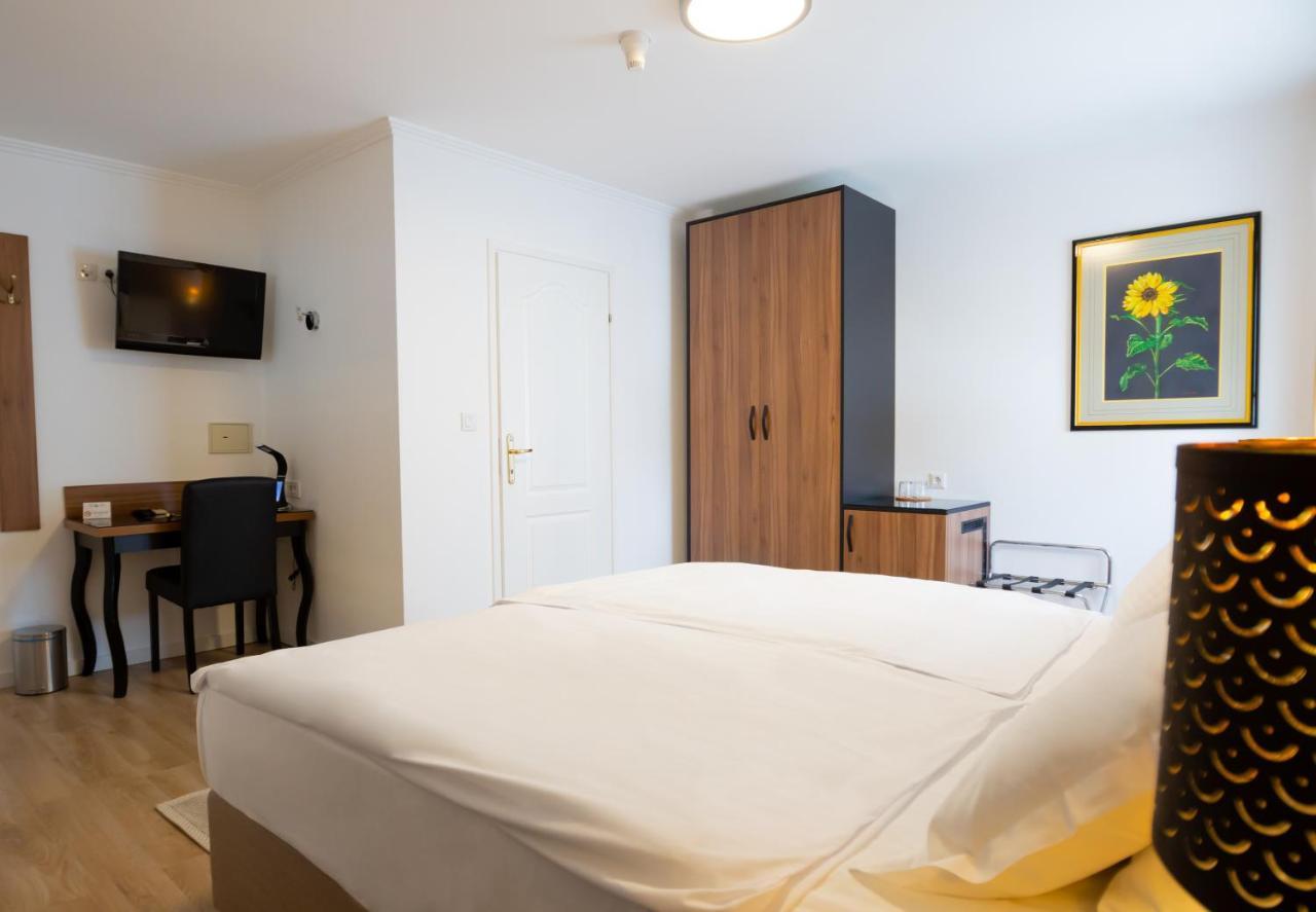 Hotel Vila Tina Zagreb Luaran gambar