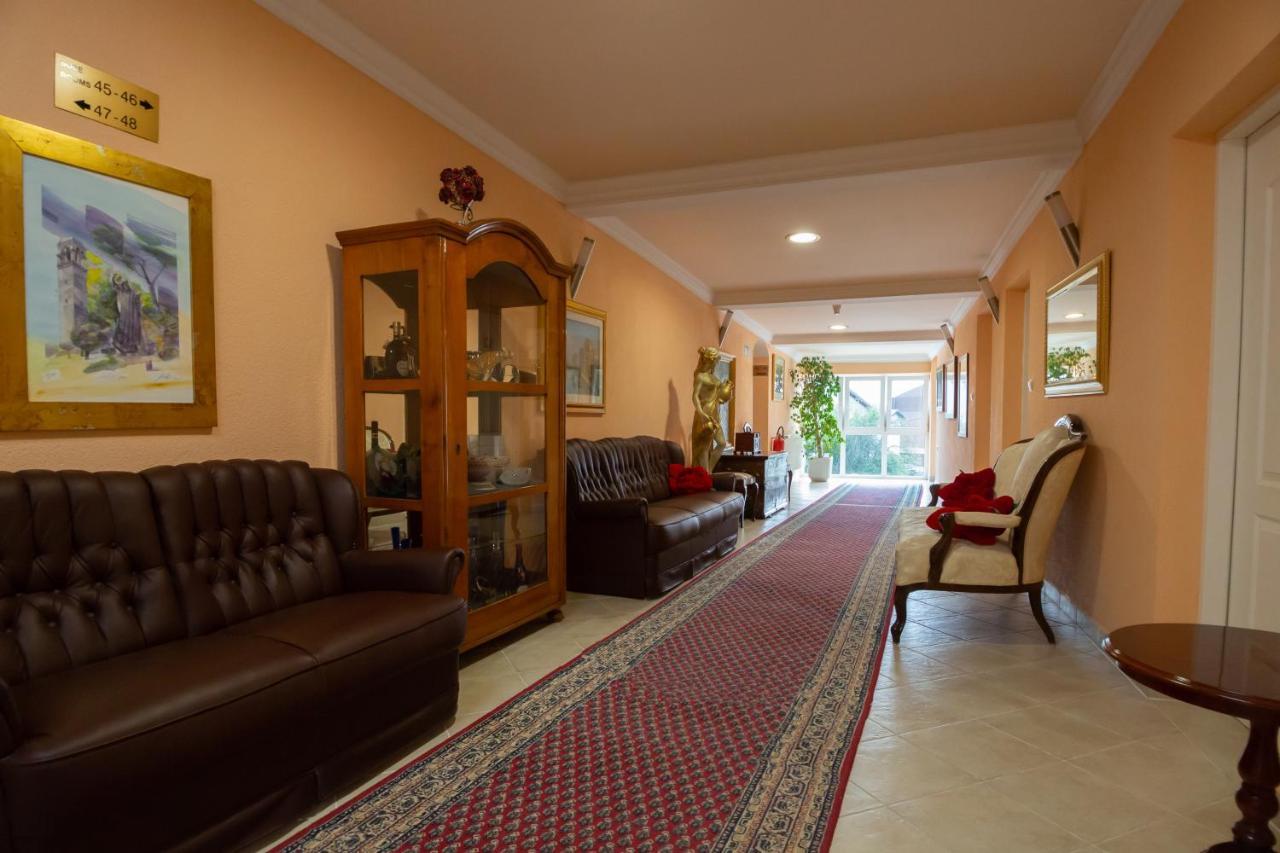 Hotel Vila Tina Zagreb Luaran gambar
